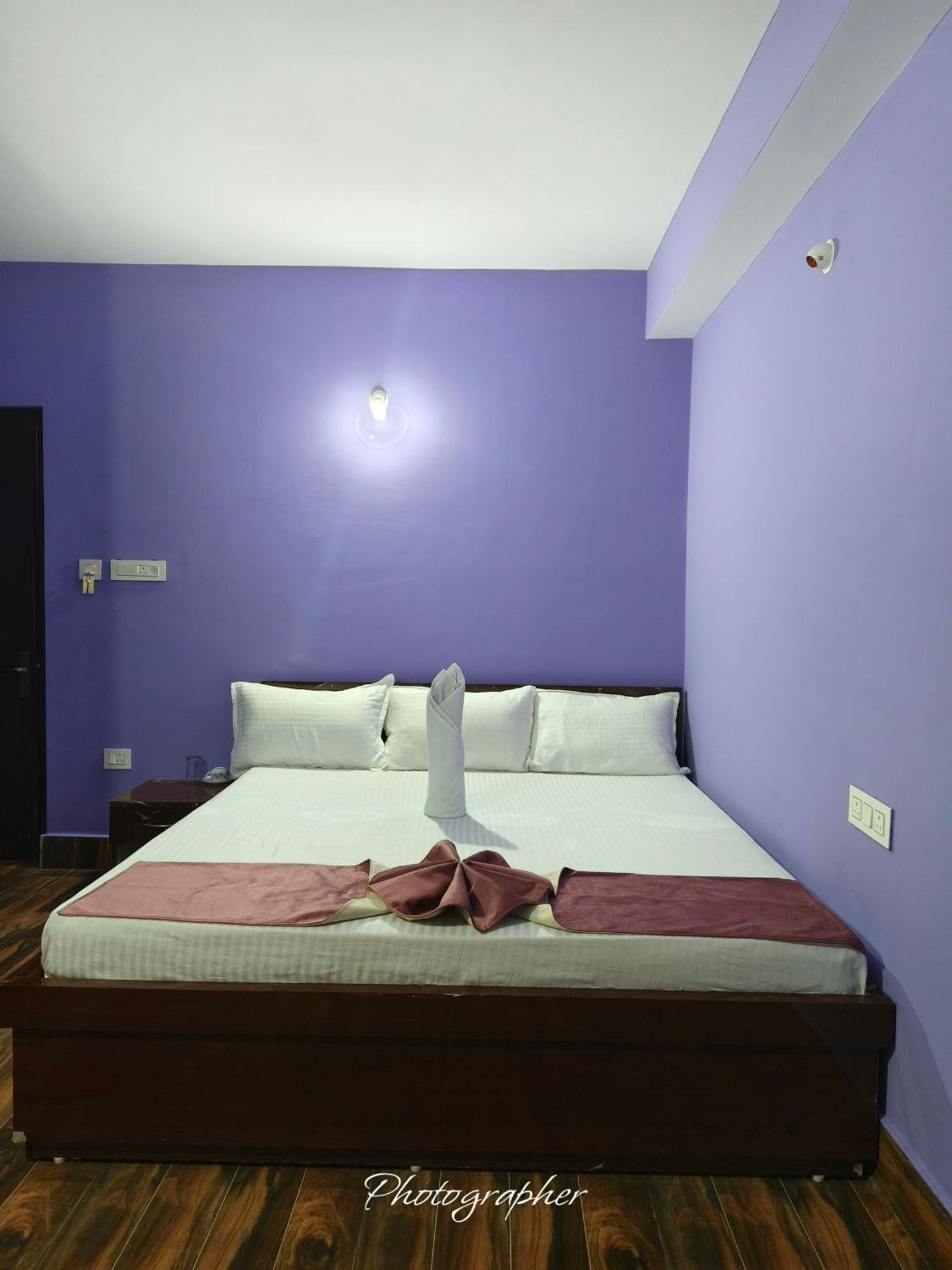 Sharthi And Homestay